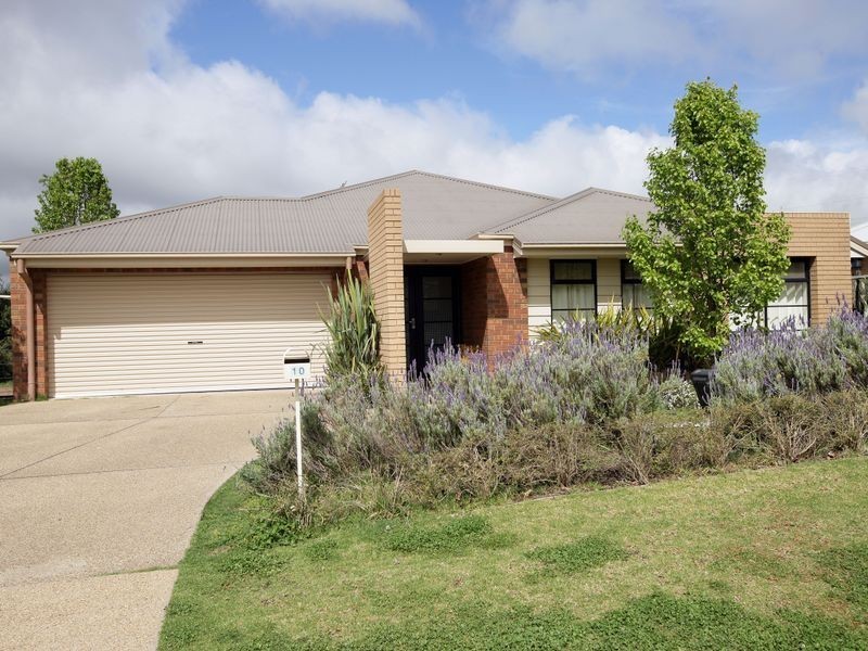 10 Budawang Place, Tatton NSW 2650