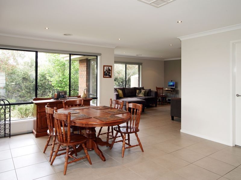 10 Budawang Place, Tatton NSW 2650