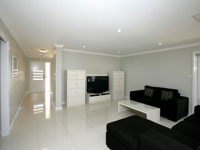 36 Bedervale Street, Bourkelands NSW 2650