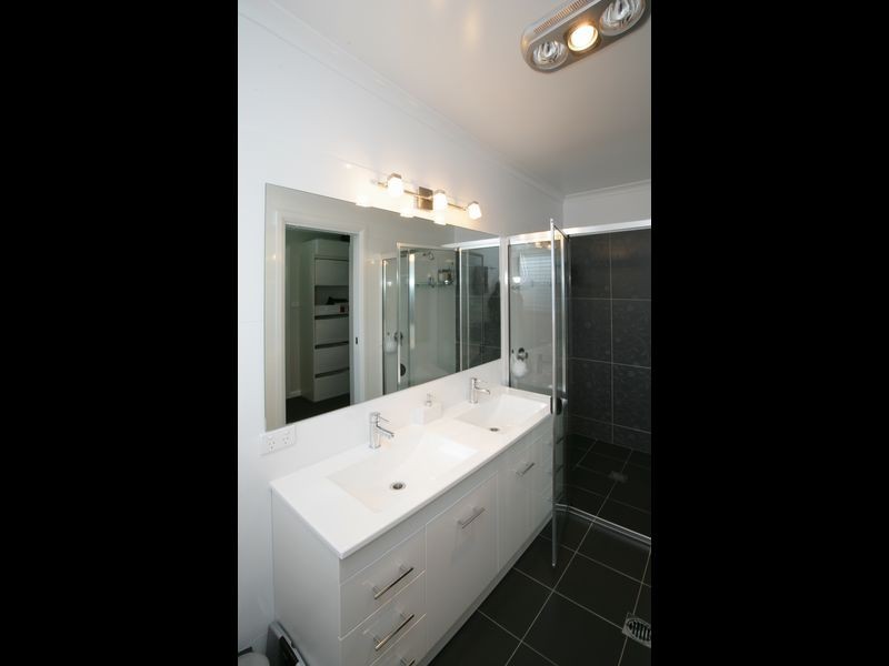 36 Bedervale Street, Bourkelands NSW 2650