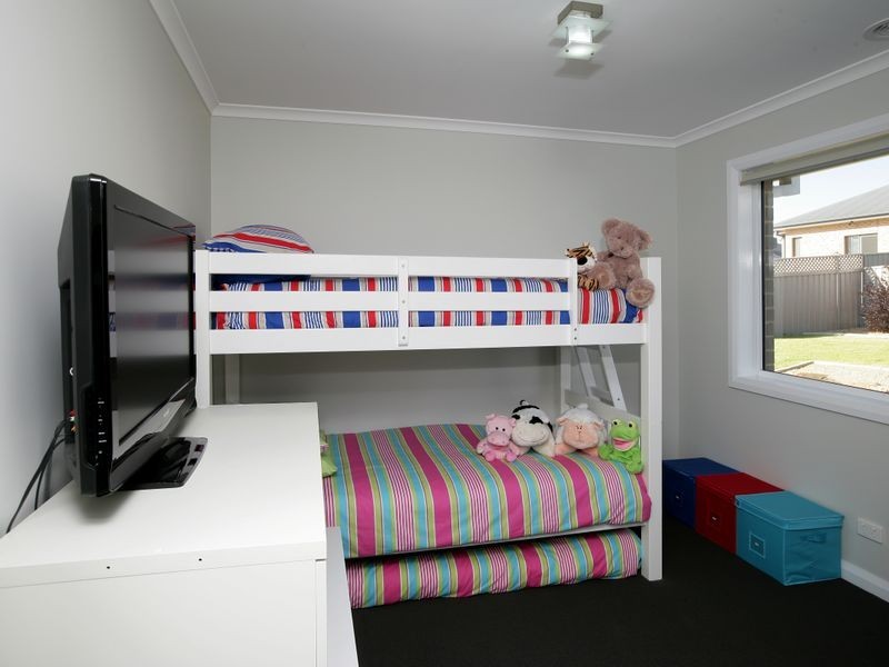 36 Bedervale Street, Bourkelands NSW 2650