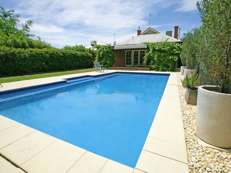 6 Little Best Street, Wagga Wagga NSW 2650