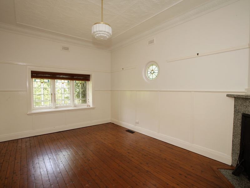 6 Little Best Street, Wagga Wagga NSW 2650
