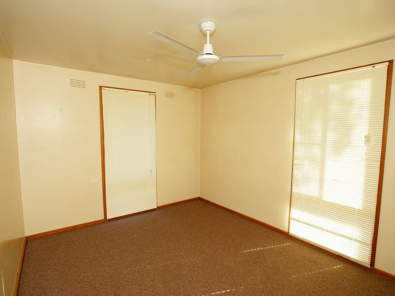 27 Callaghan Street, Ashmont NSW 2650