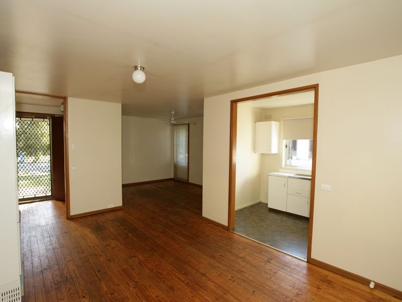 27 Callaghan Street, Ashmont NSW 2650