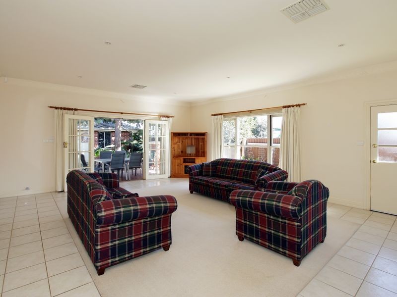 16 Slocum Street, Wagga Wagga NSW 2650