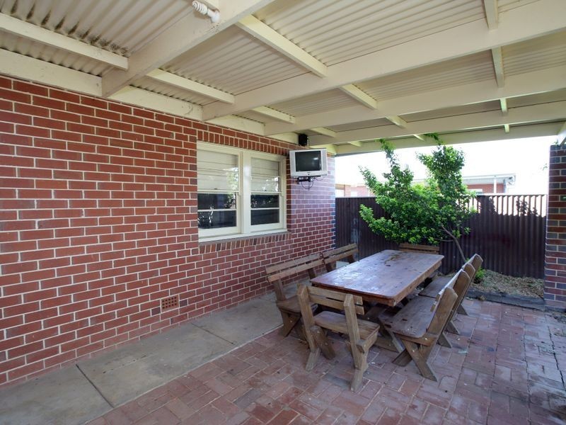 16 Slocum Street, Wagga Wagga NSW 2650
