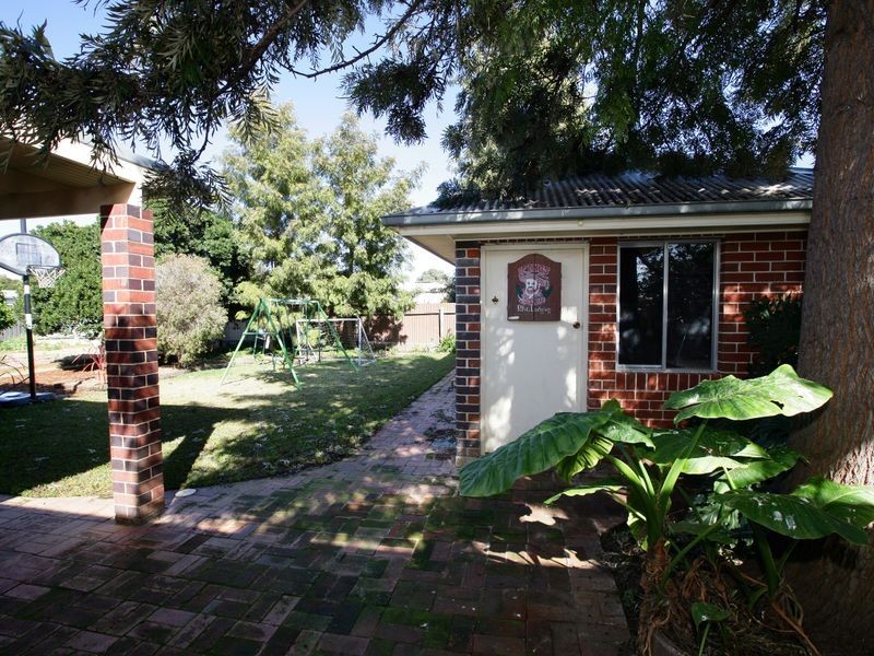 16 Slocum Street, Wagga Wagga NSW 2650