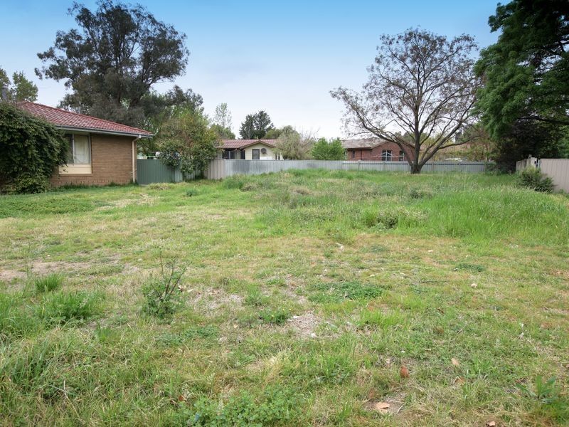 4 Edghill Place, Tolland NSW 2650