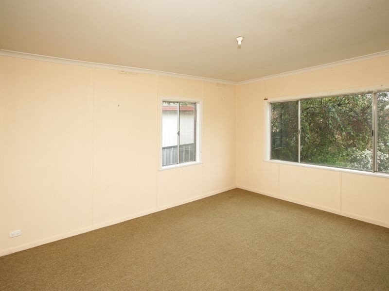 33 Blamey Street, Turvey Park NSW 2650