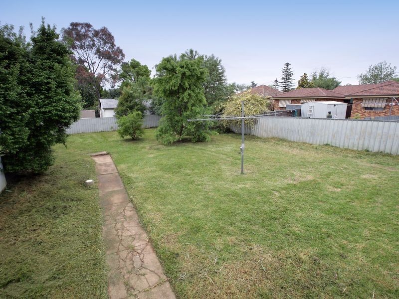 33 Blamey Street, Turvey Park NSW 2650