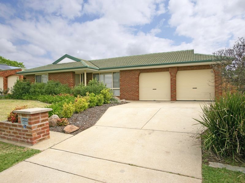 15 Kurrajong Avenue, Forest Hill NSW 2651
