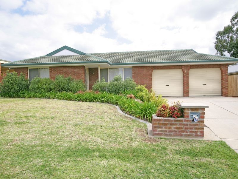 15 Kurrajong Avenue, Forest Hill NSW 2651