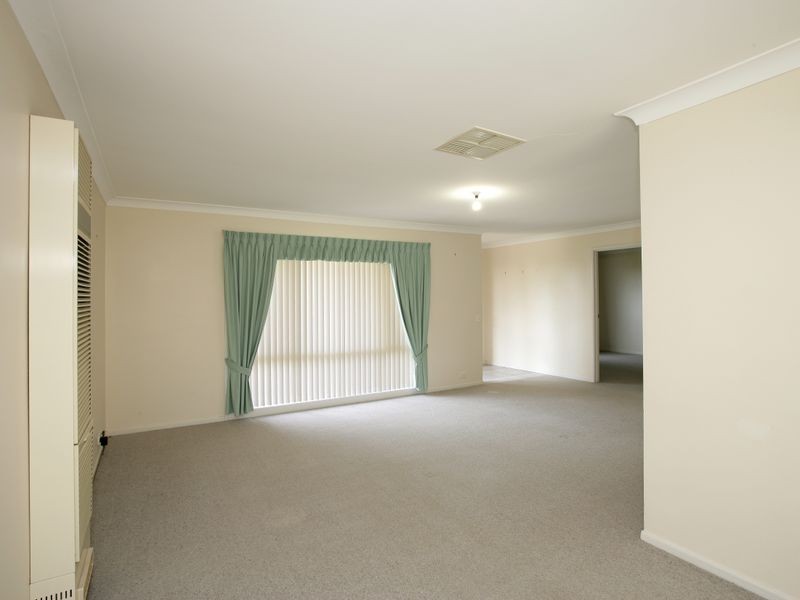 15 Kurrajong Avenue, Forest Hill NSW 2651