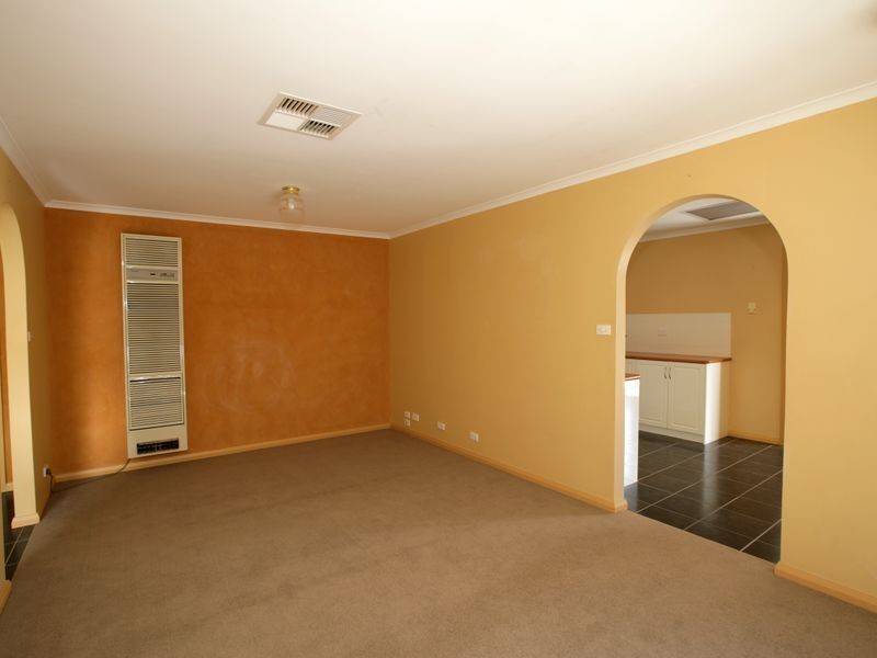 22 Bandera Avenue, Glenfield Park NSW 2650