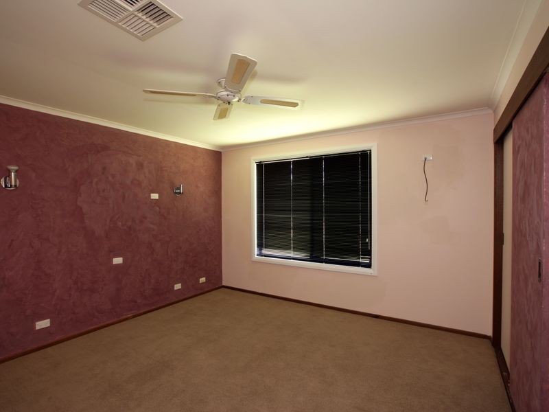 22 Bandera Avenue, Glenfield Park NSW 2650