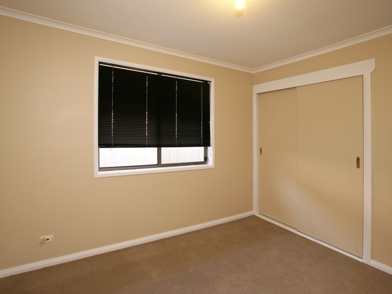 22 Bandera Avenue, Glenfield Park NSW 2650