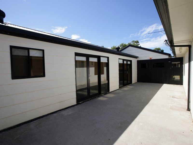 22 Bandera Avenue, Glenfield Park NSW 2650