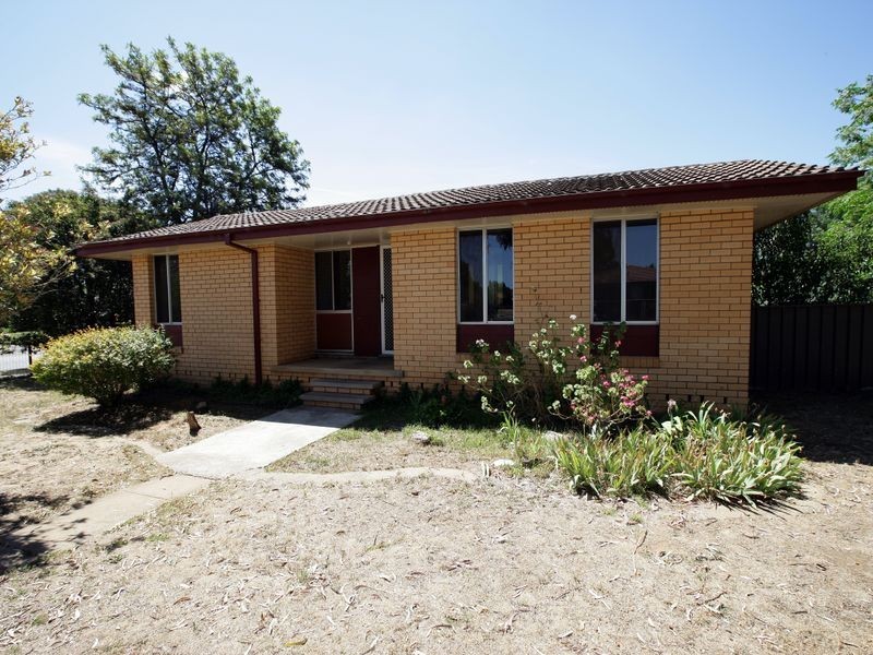 160 Raye Street, Tolland NSW 2650