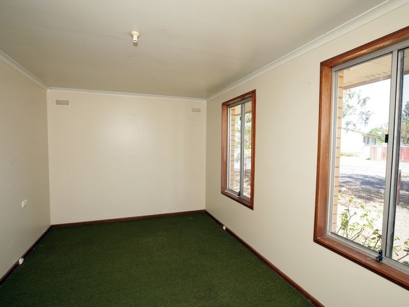 160 Raye Street, Tolland NSW 2650
