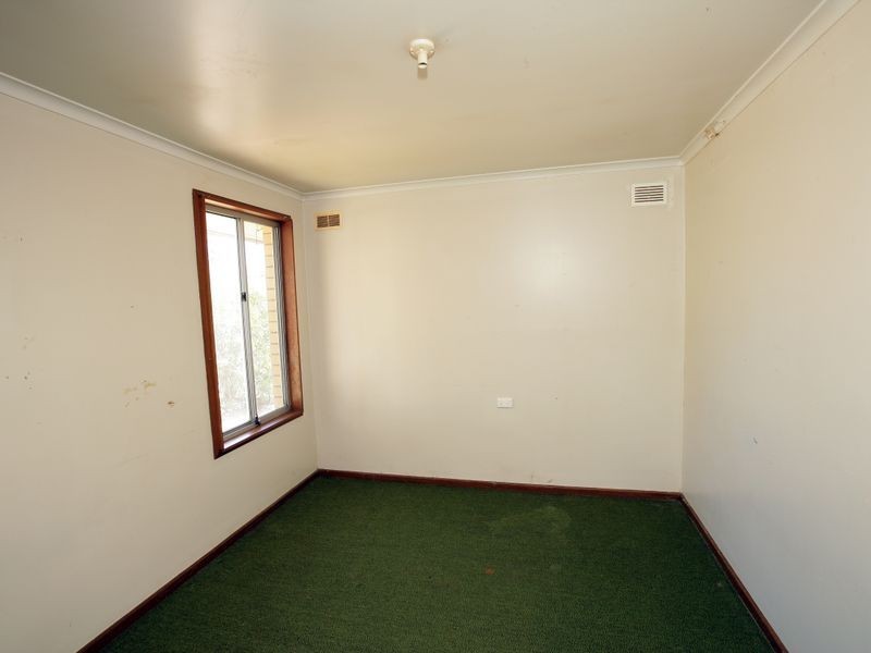 160 Raye Street, Tolland NSW 2650