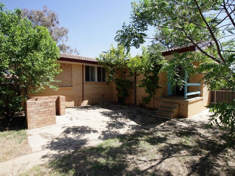 160 Raye Street, Tolland NSW 2650