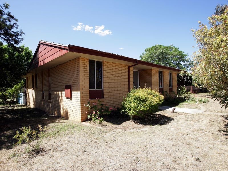 160 Raye Street, Tolland NSW 2650