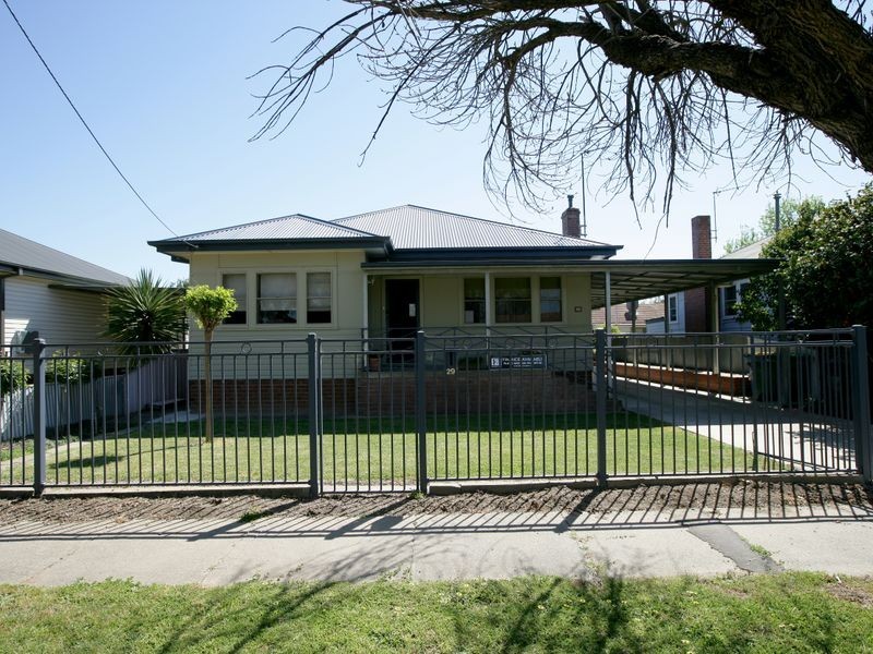 29 Spring Street, Wagga Wagga NSW 2650