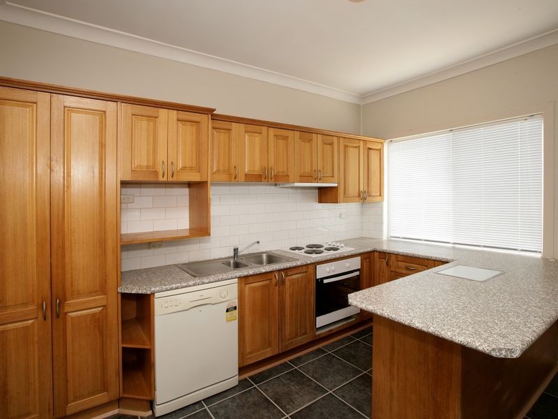 372 Lake Albert Road, Kooringal NSW 2650