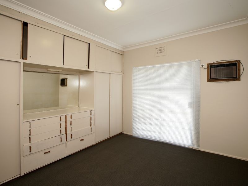 372 Lake Albert Road, Kooringal NSW 2650