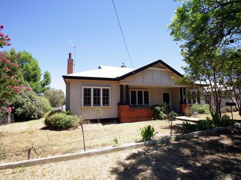 4 Mimosa Street, Coolamon NSW 2701