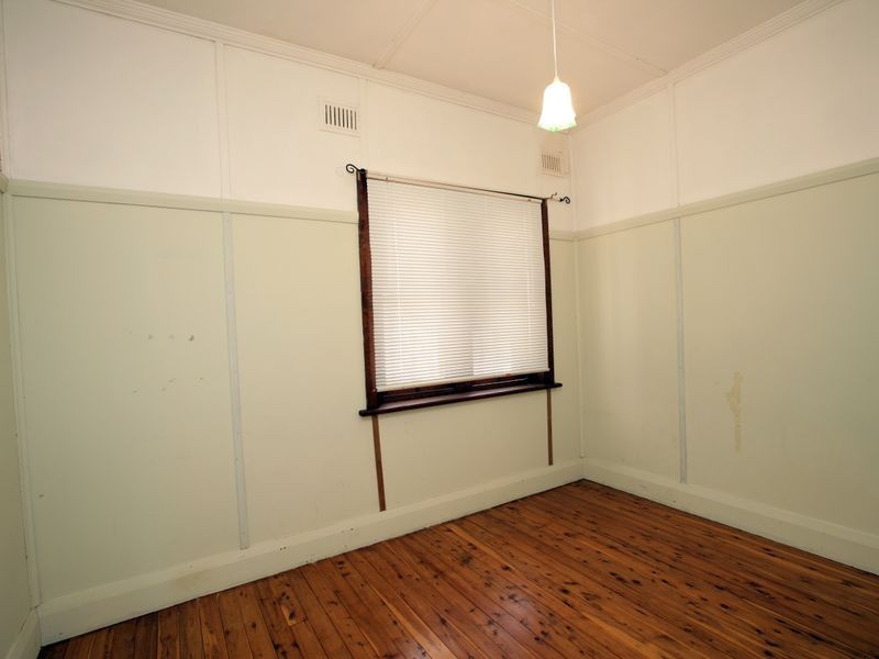 4 Mimosa Street, Coolamon NSW 2701