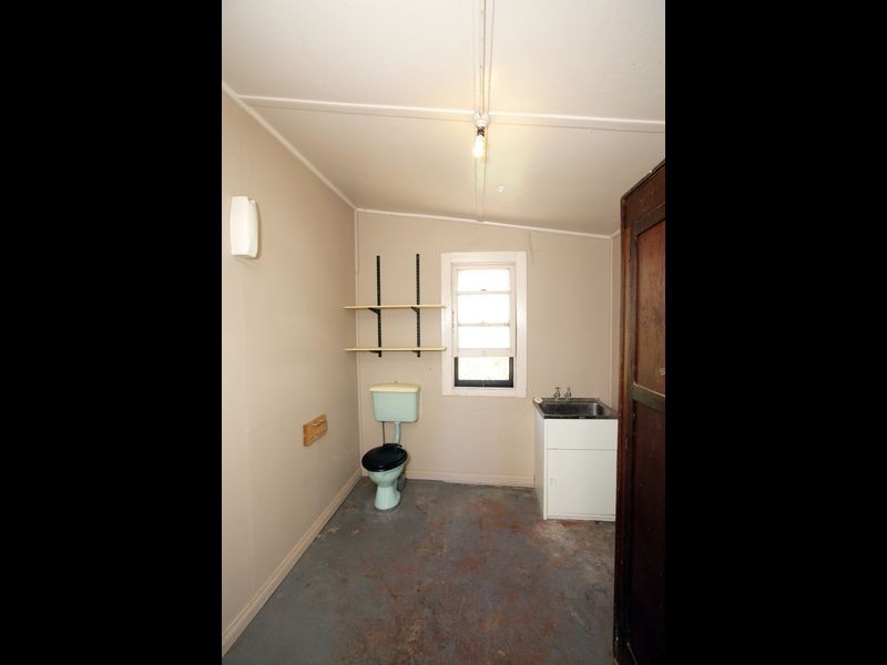 4 Mimosa Street, Coolamon NSW 2701