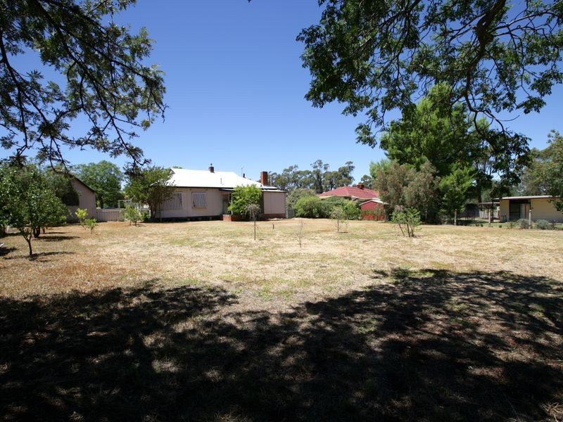 4 Mimosa Street, Coolamon NSW 2701