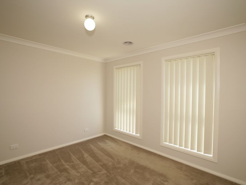 1/58 Yarrawah Crescent, Bourkelands NSW 2650