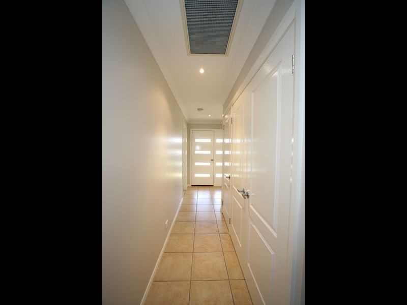 1/58 Yarrawah Crescent, Bourkelands NSW 2650