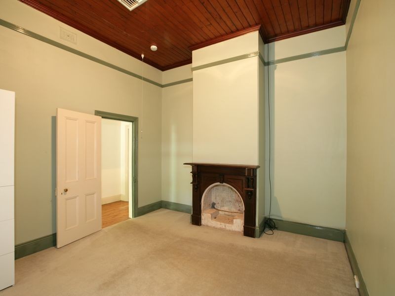 126 Gurwood Street, Wagga Wagga NSW 2650