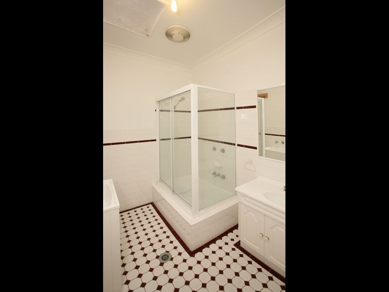 126 Gurwood Street, Wagga Wagga NSW 2650