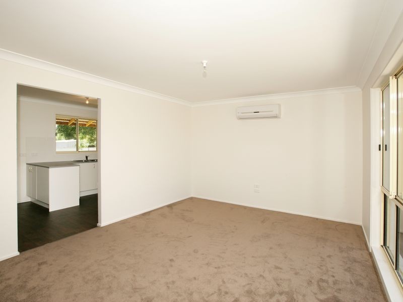 110 Raye Street, Tolland NSW 2650