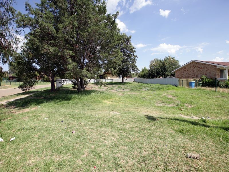 149 Raye Street, Tolland NSW 2650