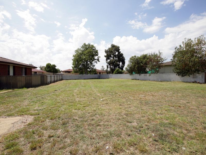 3 Toy Place, Tolland NSW 2650