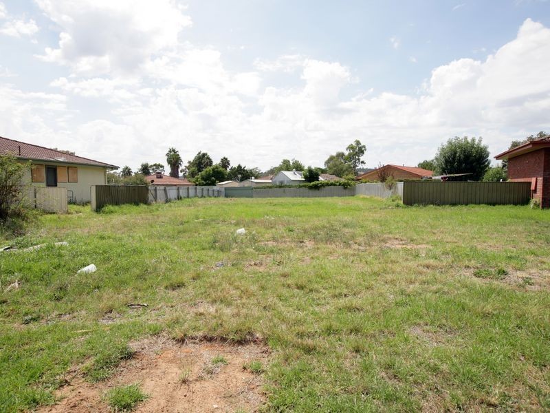 20 Tichborne Crescent, Kooringal NSW 2650