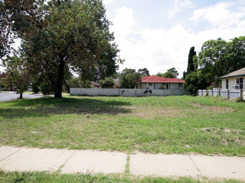 7 Bingham Place, Tolland NSW 2650