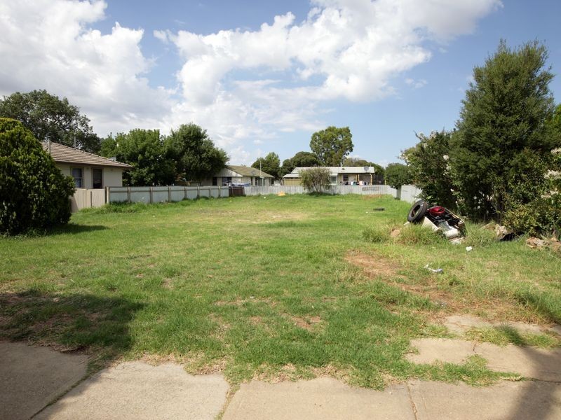 4 Madang Street, Ashmont NSW 2650