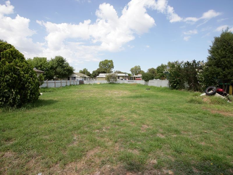 4 Madang Street, Ashmont NSW 2650