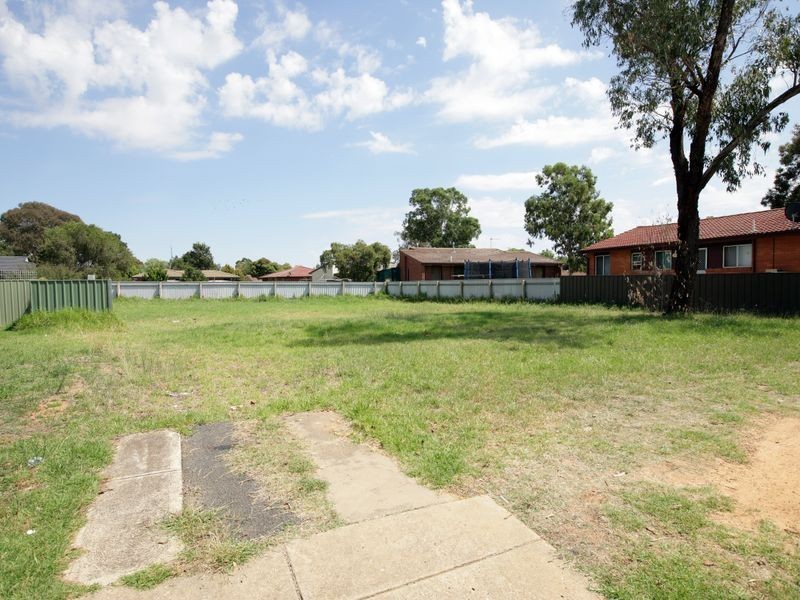 17 Toy Place, Tolland NSW 2650