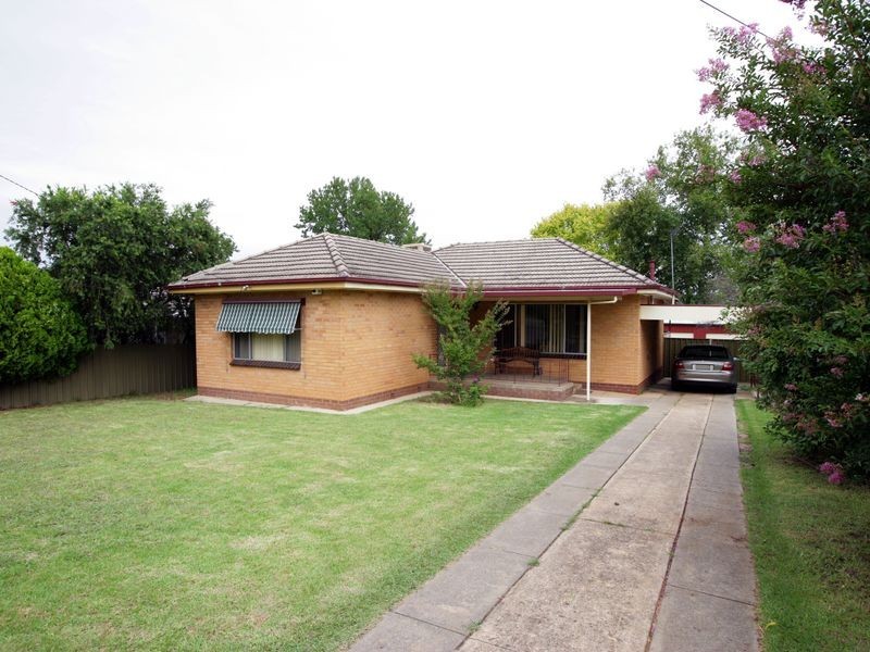 6 Stanley Street, Kooringal NSW 2650