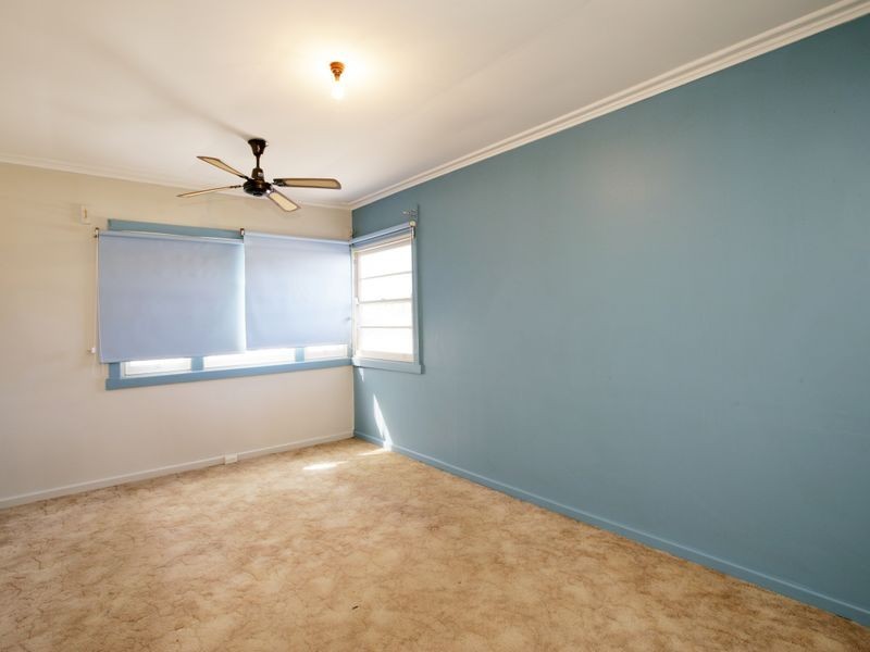 246 Lake Albert Road, Kooringal NSW 2650