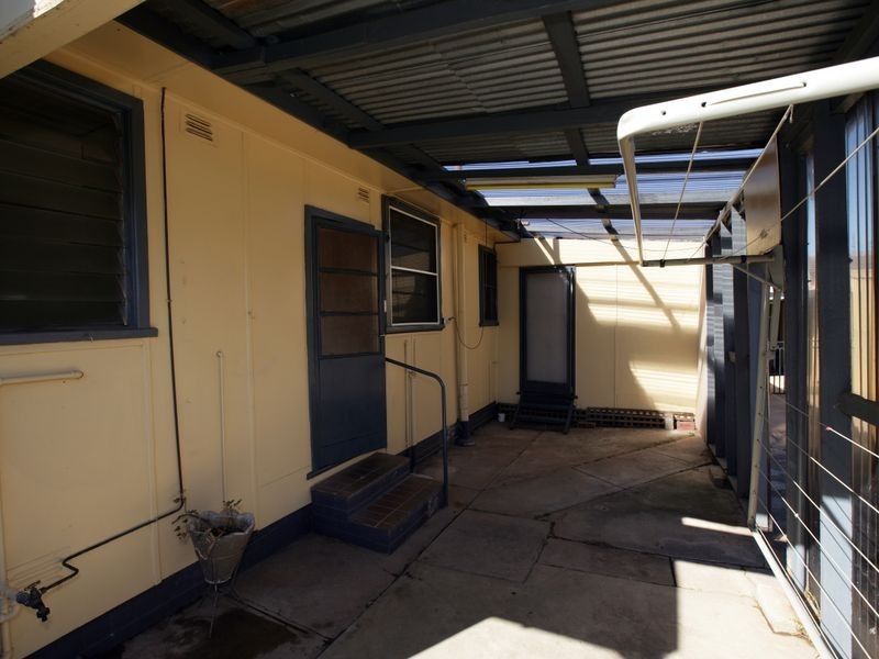 246 Lake Albert Road, Kooringal NSW 2650