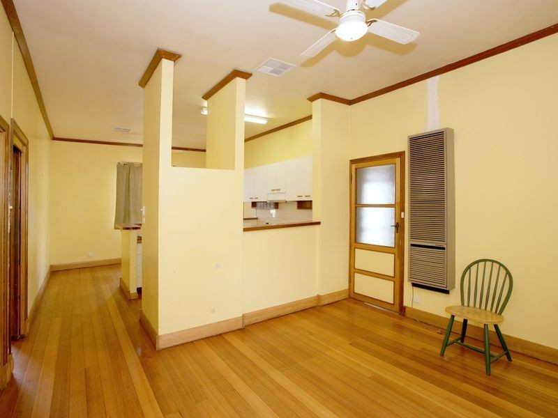 65 Bourke Street, Turvey Park NSW 2650